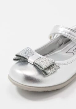 Friboo Bailarinas Con Hebilla - Silver -Friboo Tienda 4f282dc525cc4d16b413625f427311a5