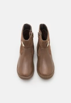 Friboo Botines - Taupe 9 Friboo Botines - Taupe -Friboo Tienda 998412e9ee1e4ba6b1cbb6ecc25aa4d9